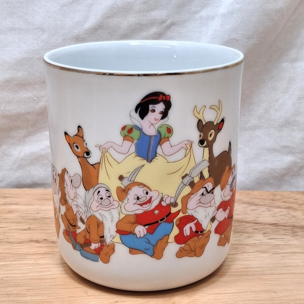 Vintage Disney Snow White and the Seven Dwarfs Mug White Gold Trim Retired